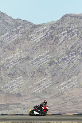 media/Nov-16-2025-Race Pace (Sun) [[8c5fa54630]]/Non Verified Riders (1st 20 Minutes)/2-Turn 10 (1010am)/